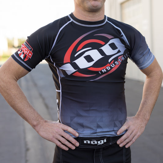 Rashguard black red white rank short sleeve nogi Industries USA