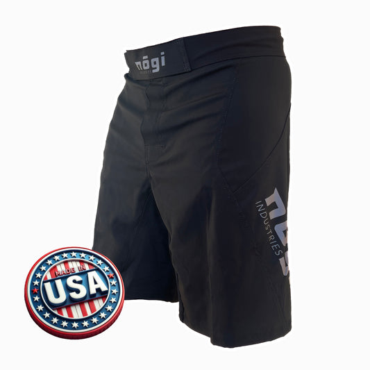 Pantalones cortos de lucha Phantom 4.0 - Negro clásico - HECHO EN EE. UU.