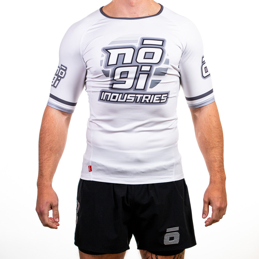 '7Four Short Sleeve Rank Rash Guard White Front