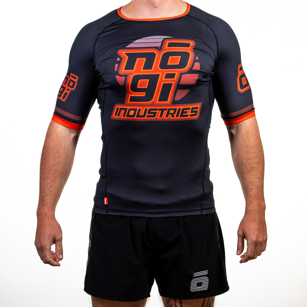 '7Four Short Sleeve Rank Rash Guard Black Front View