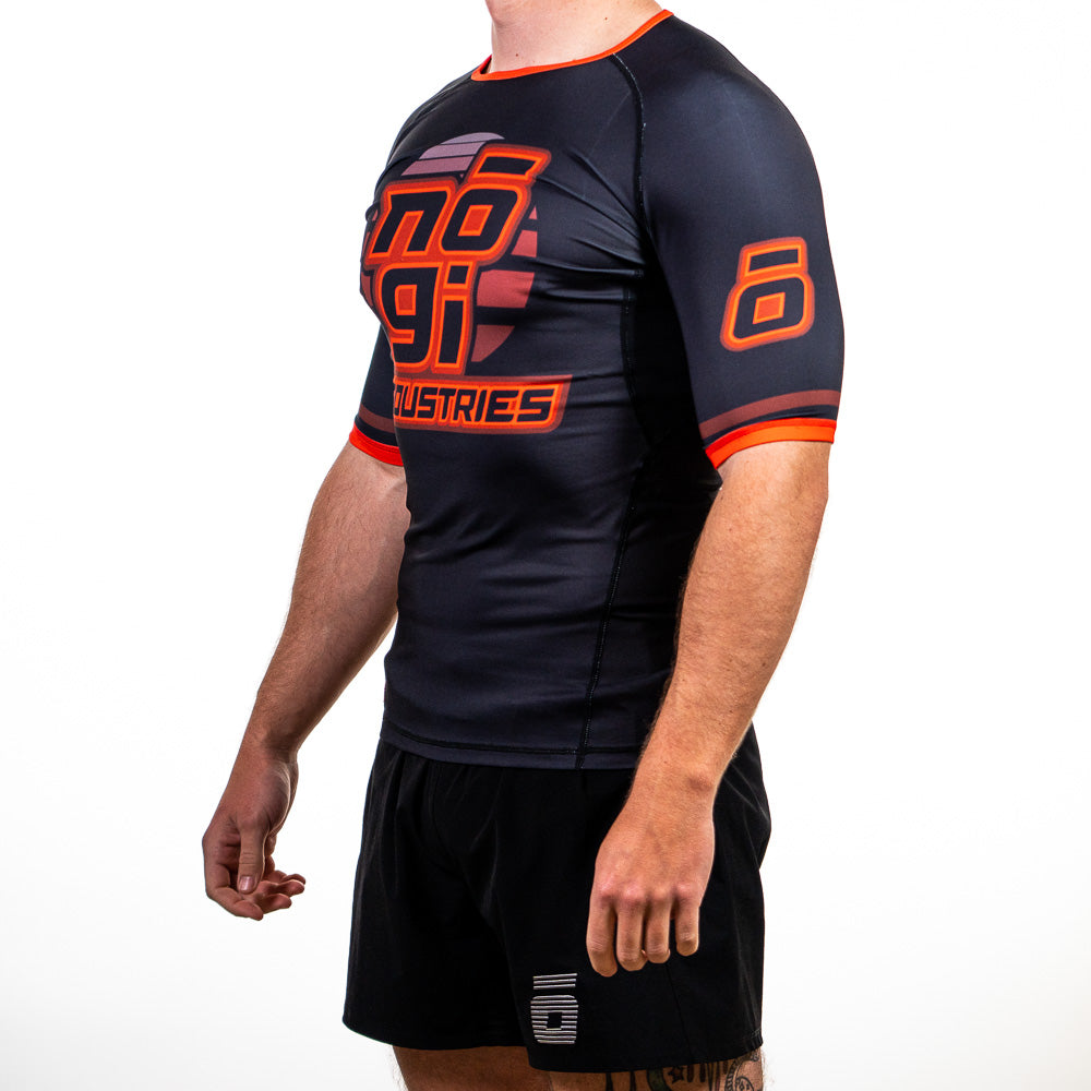 '7Four Short Sleeve Rank Rash Guard Black Right View