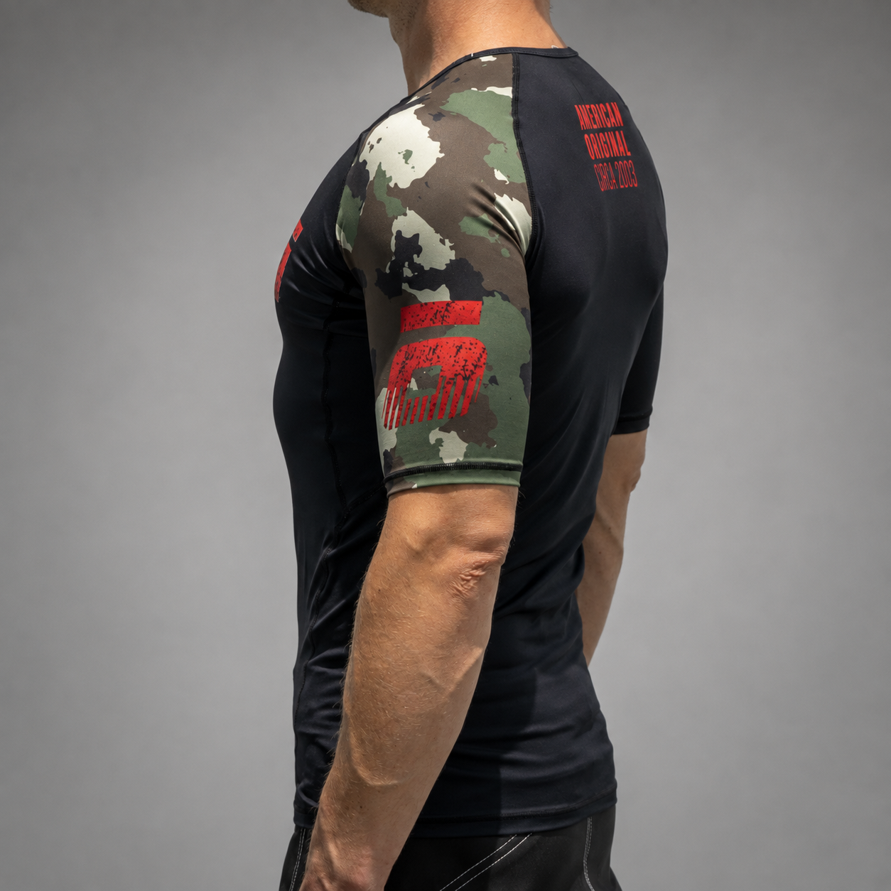 Rash Guard de manga corta de camuflaje holandés 